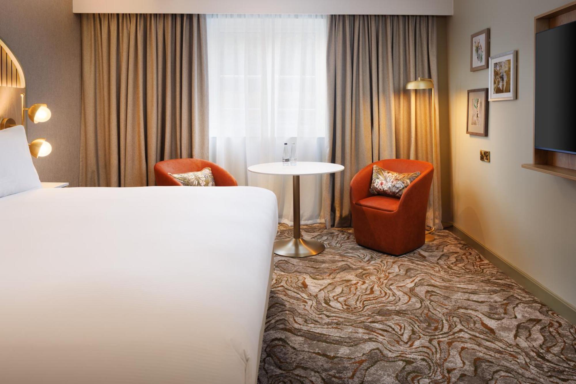 Отель Doubletree By Hilton Bristol North Экстерьер фото
