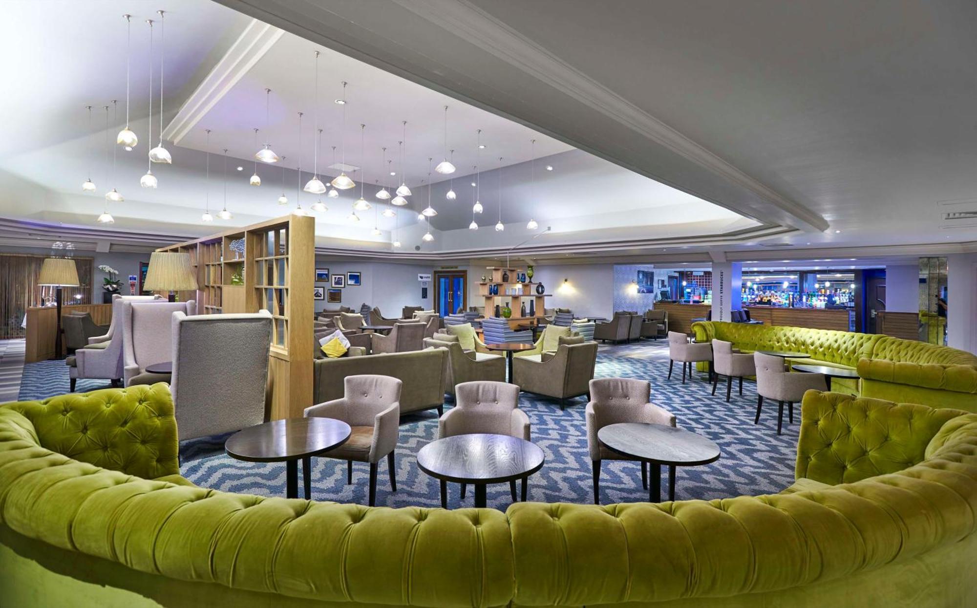 Отель Doubletree By Hilton Bristol North Экстерьер фото